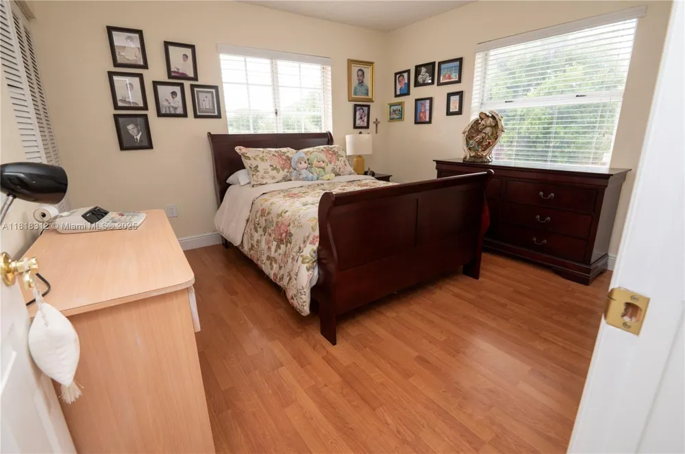2375 W 74th St #106-6 Hialeah, FL 33016
