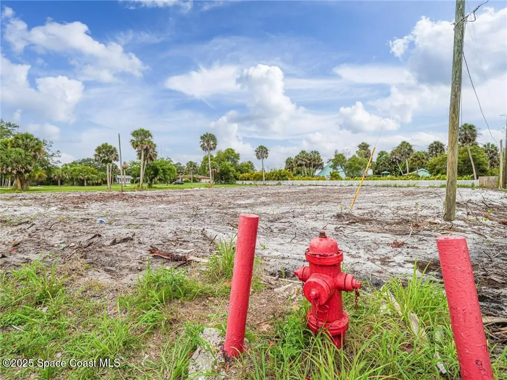 445 Old Dixie Highway Vero Beach, FL 32962