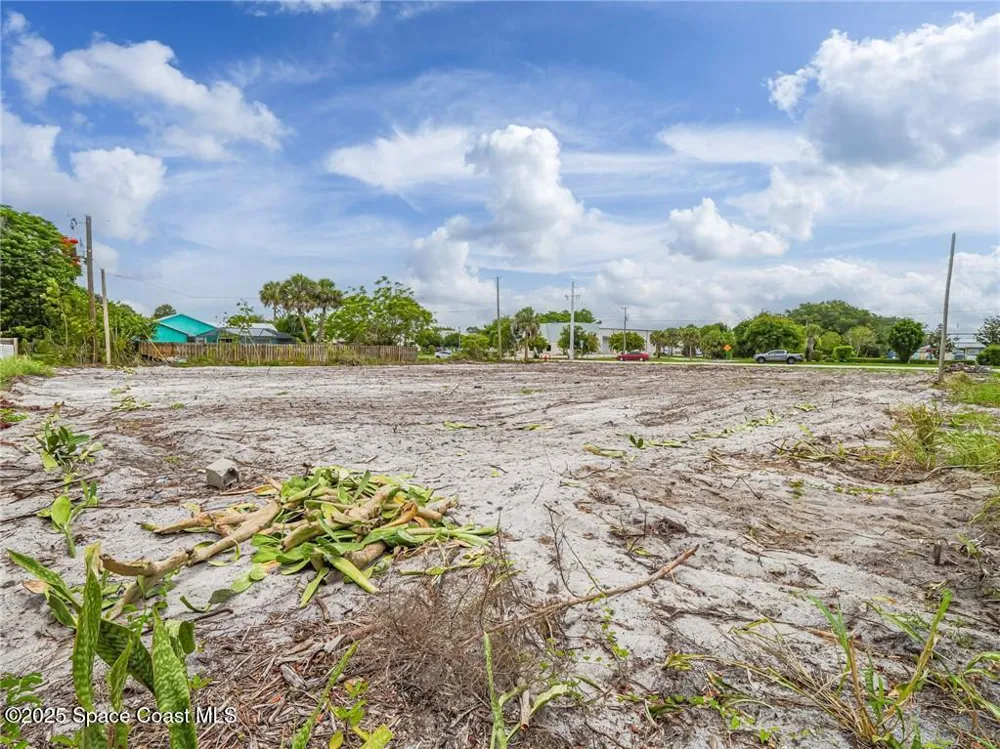 445 Old Dixie Highway Vero Beach, FL 32962