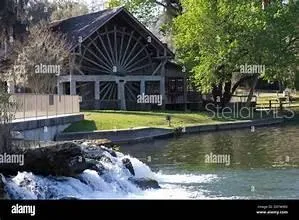 5155 STATE ROAD 11 De Leon Springs, FL 32130