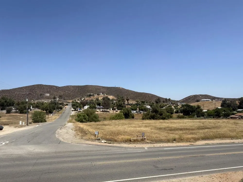 28470 Goetz Road Quail Valley, CA 92587