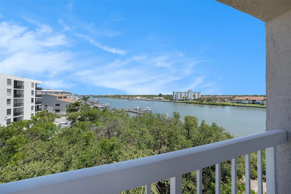 19925 GULF BOULEVARD #407 Indian Shores, FL 33785