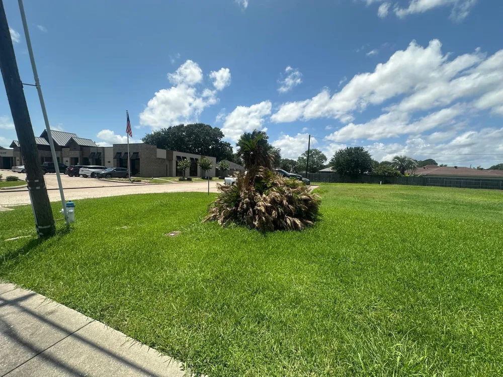2702 Nall Street Port Neches, TX 77651