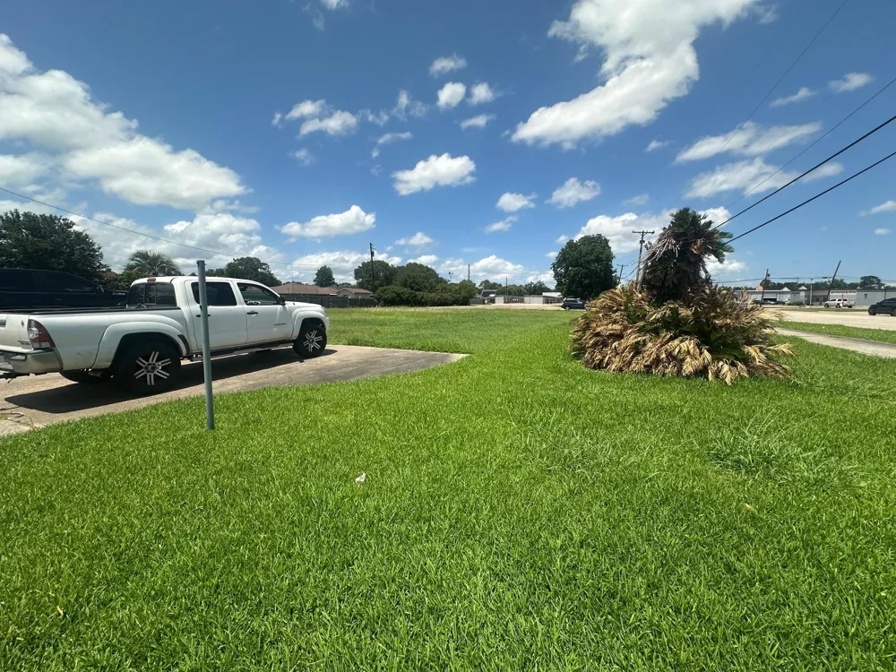 2702 Nall Street Port Neches, TX 77651