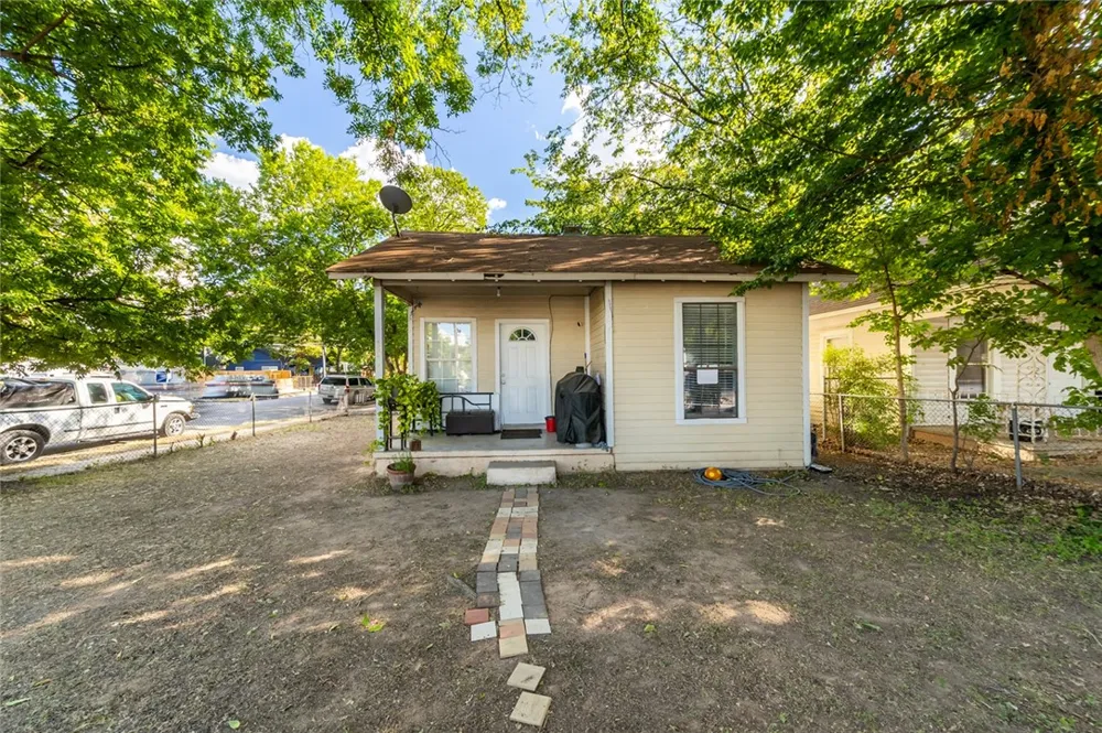 1511 Holly Street Austin, TX 78702