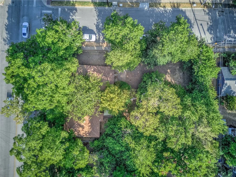 1511 Holly Street Austin, TX 78702