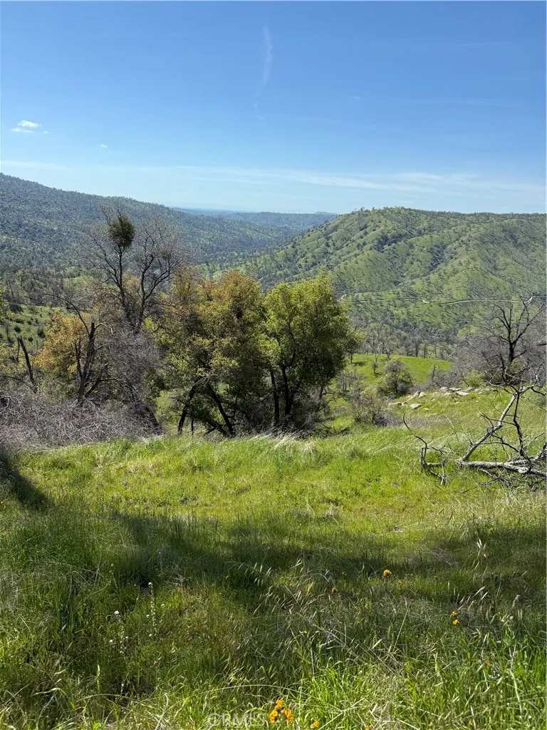 38914 Road 810 Raymond, CA 93653