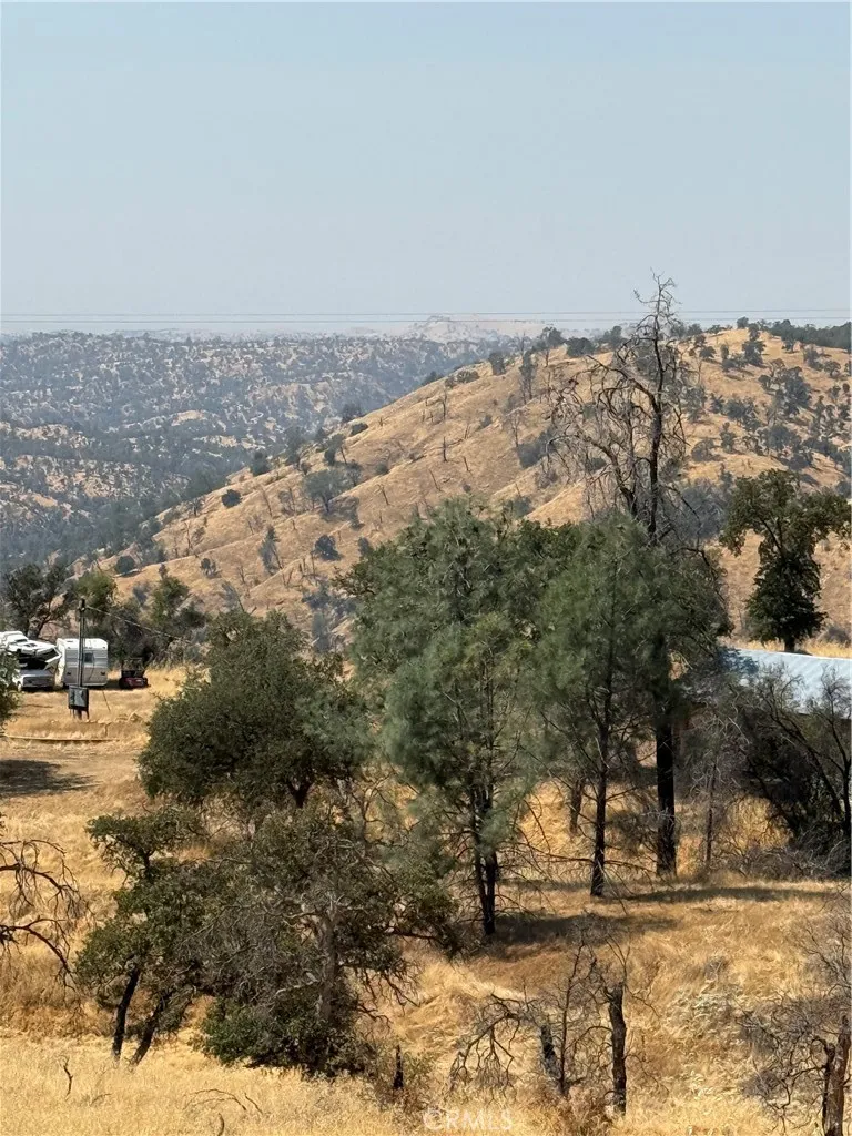 38914 Road 810 Raymond, CA 93653