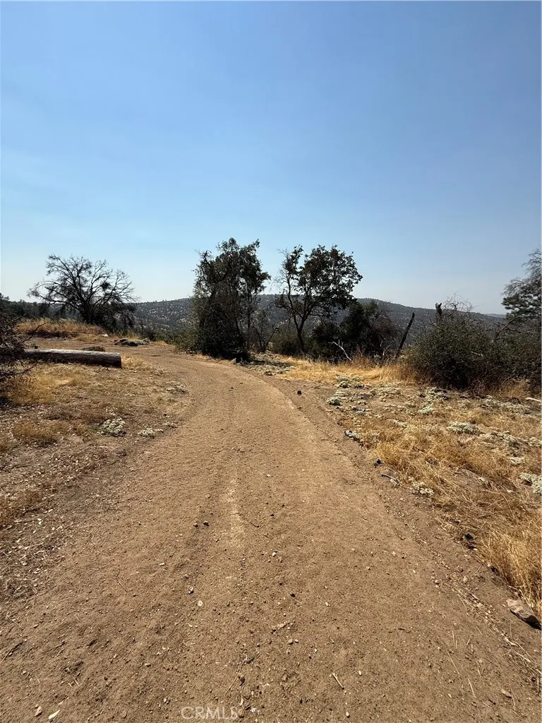 38914 Road 810 Raymond, CA 93653