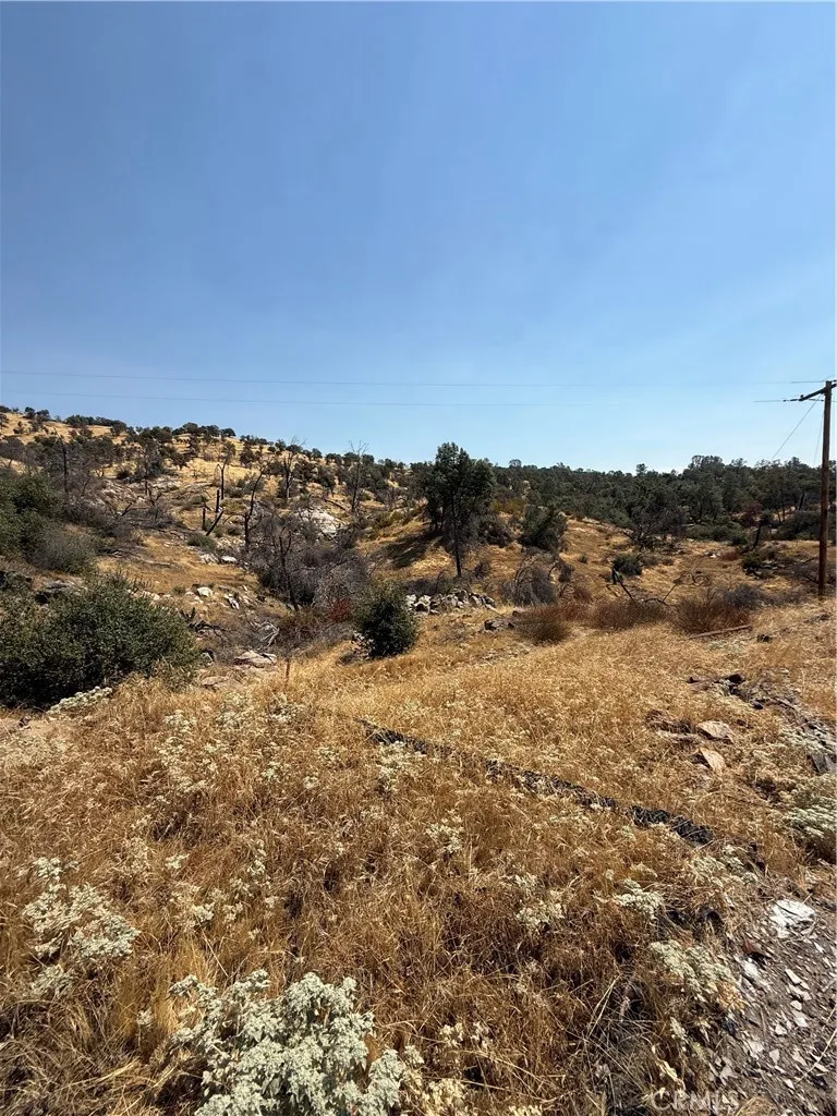 38914 Road 810 Raymond, CA 93653