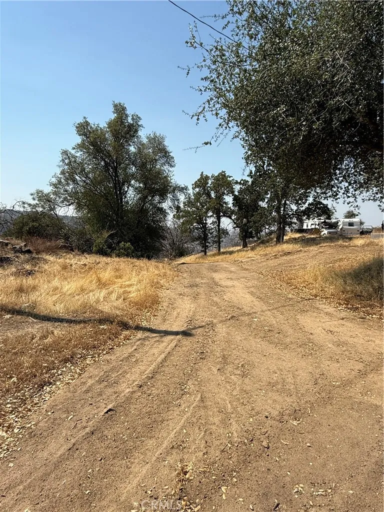38914 Road 810 Raymond, CA 93653