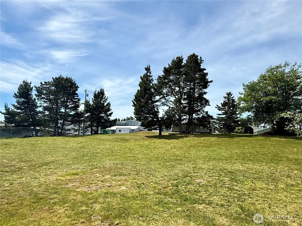 114 E Bayview Lane Westport, WA 98595