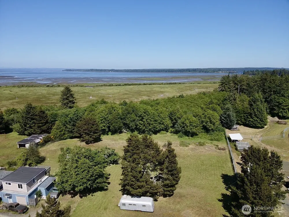 114 E Bayview Lane Westport, WA 98595