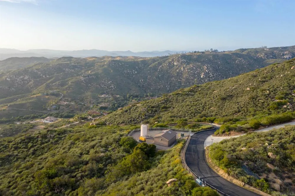 18035 Sunset Point Rd Poway, CA 92064
