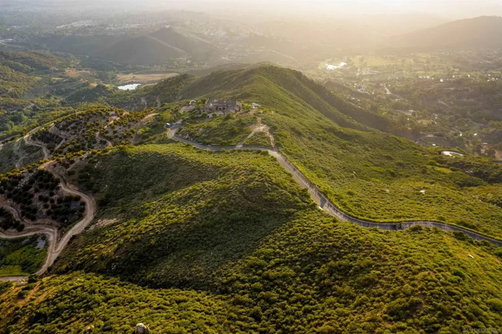 18035 Sunset Point Rd Poway, CA 92064