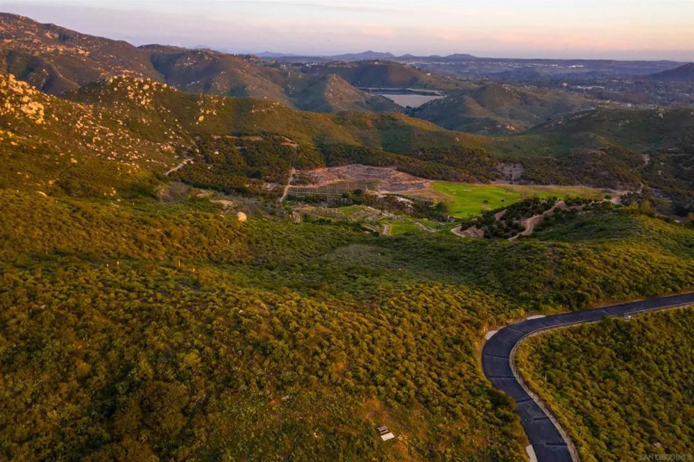 18035 Sunset Point Rd Poway, CA 92064