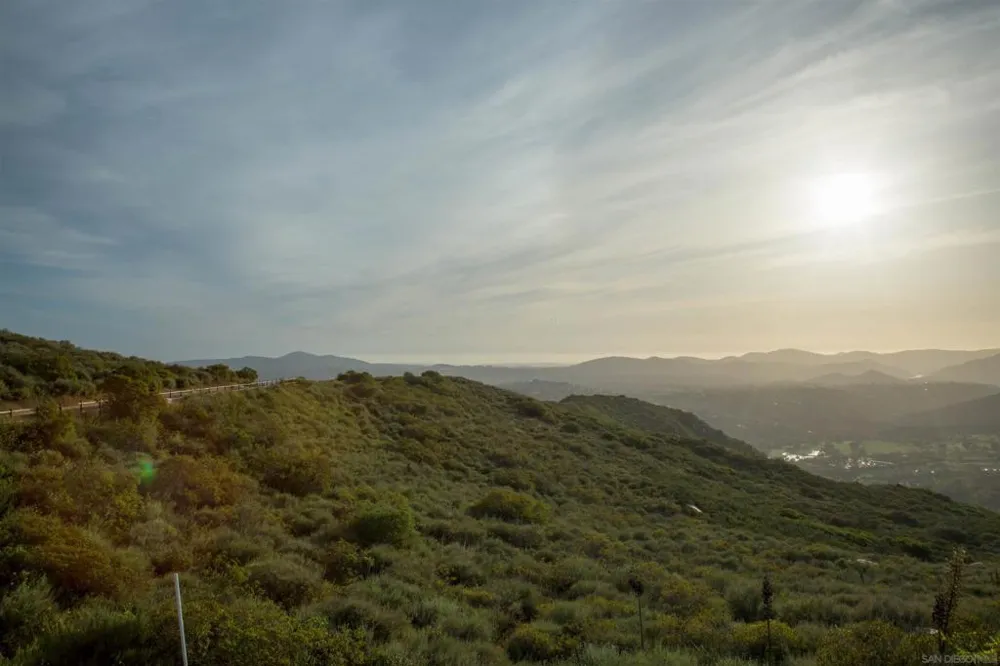 18035 Sunset Point Rd Poway, CA 92064