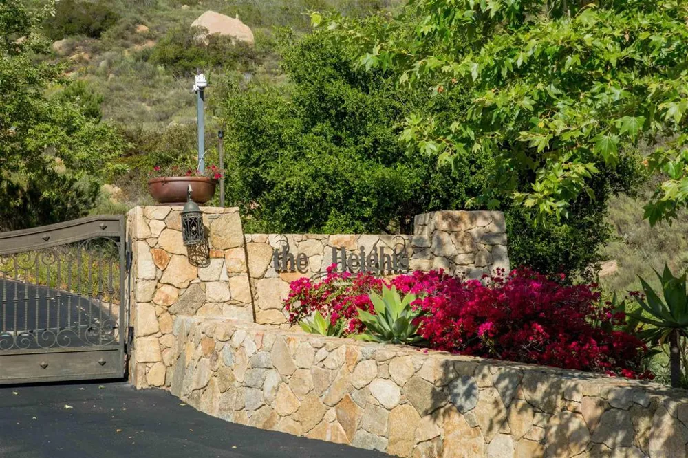 18035 Sunset Point Rd Poway, CA 92064