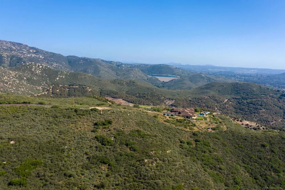 18035 Sunset Point Rd Poway, CA 92064