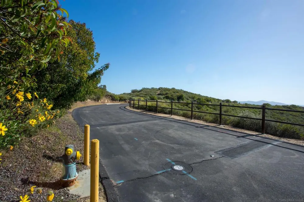18035 Sunset Point Rd Poway, CA 92064