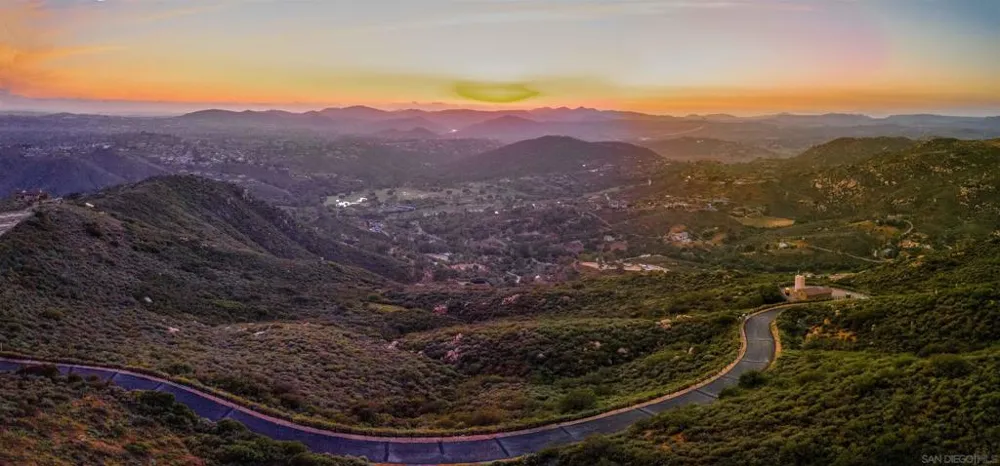 18035 Sunset Point Rd Poway, CA 92064
