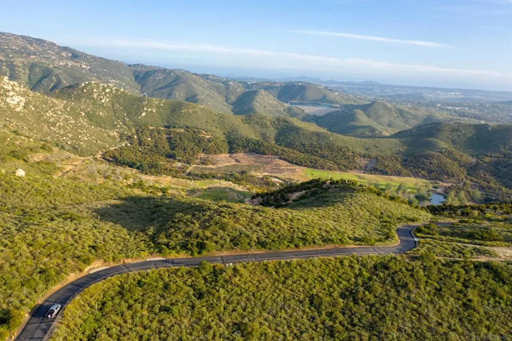 18035 Sunset Point Rd Poway, CA 92064