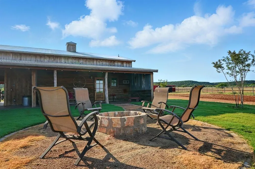 635 County Road 184 Lawn, TX 79530