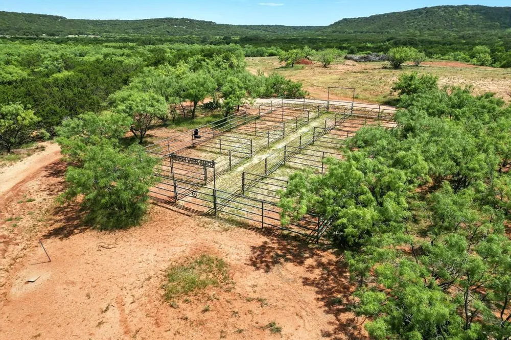 635 County Road 184 Lawn, TX 79530