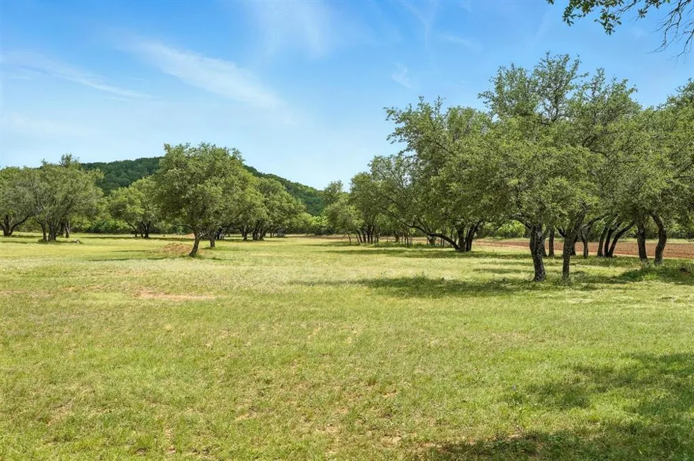 635 County Road 184 Lawn, TX 79530