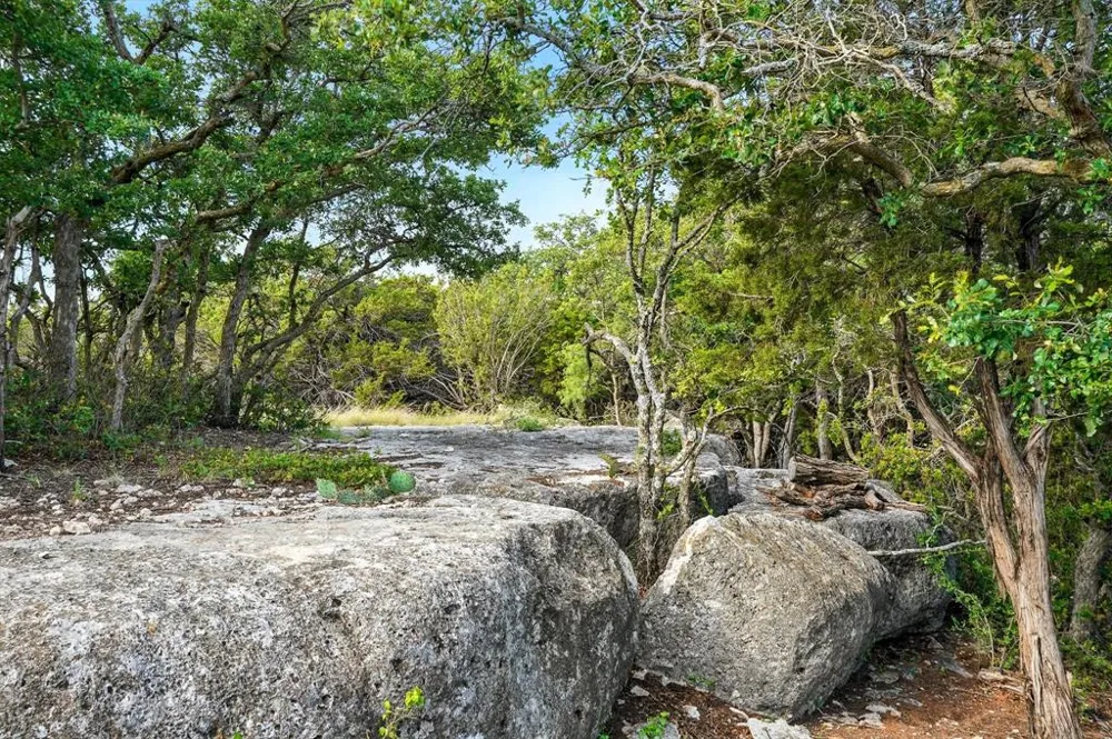 635 County Road 184 Lawn, TX 79530
