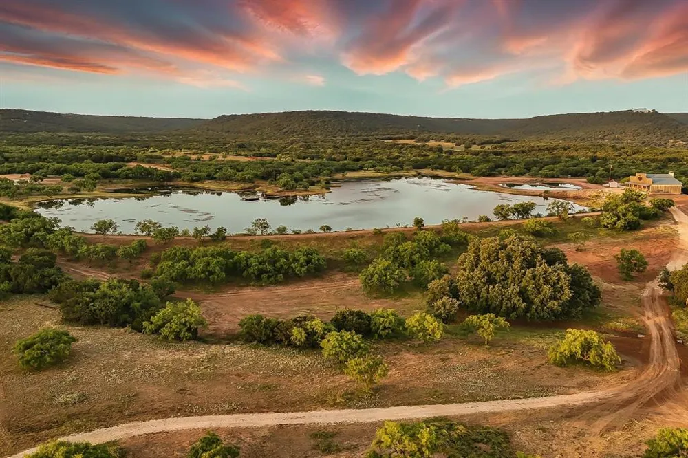 635 County Road 184 Lawn, TX 79530