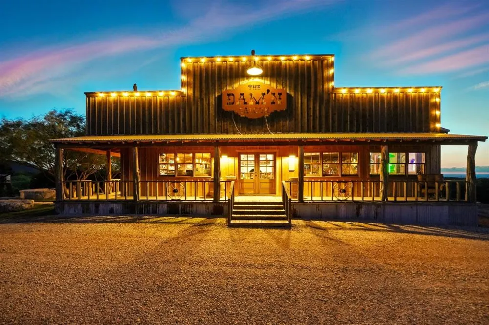 635 County Road 184 Lawn, TX 79530