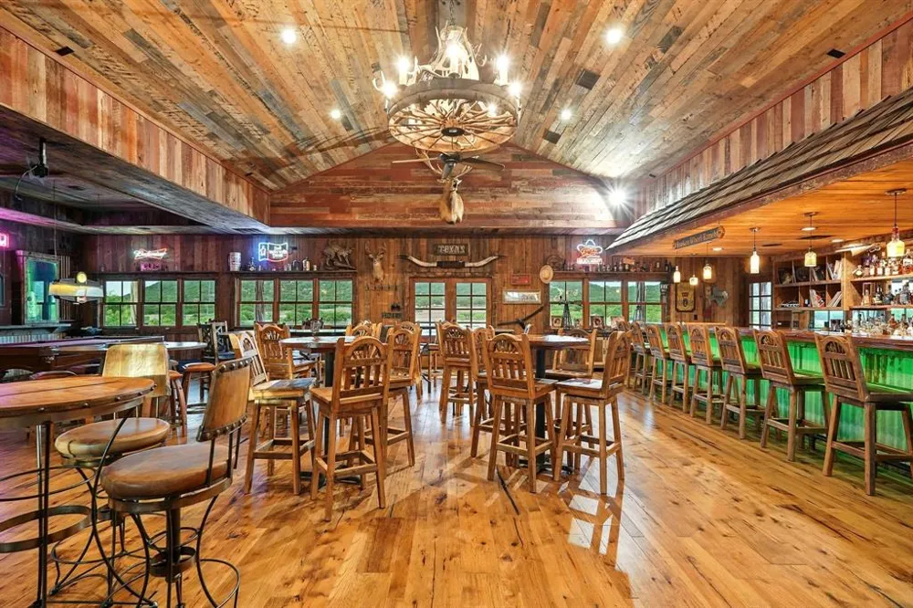 635 County Road 184 Lawn, TX 79530