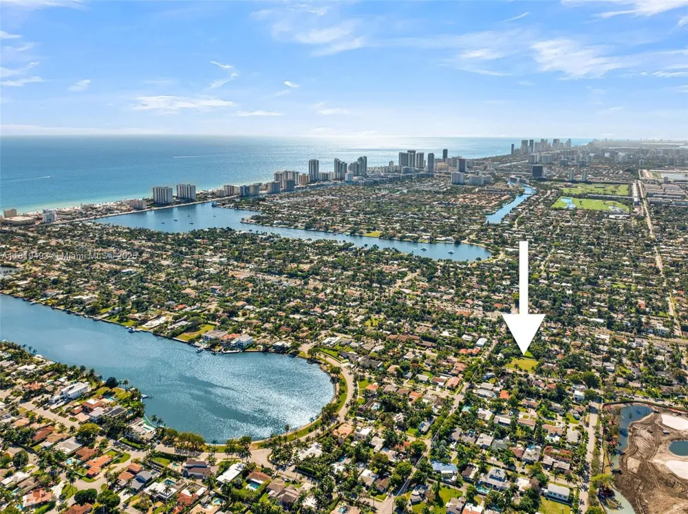 1310 Polk St Hollywood, FL 33019