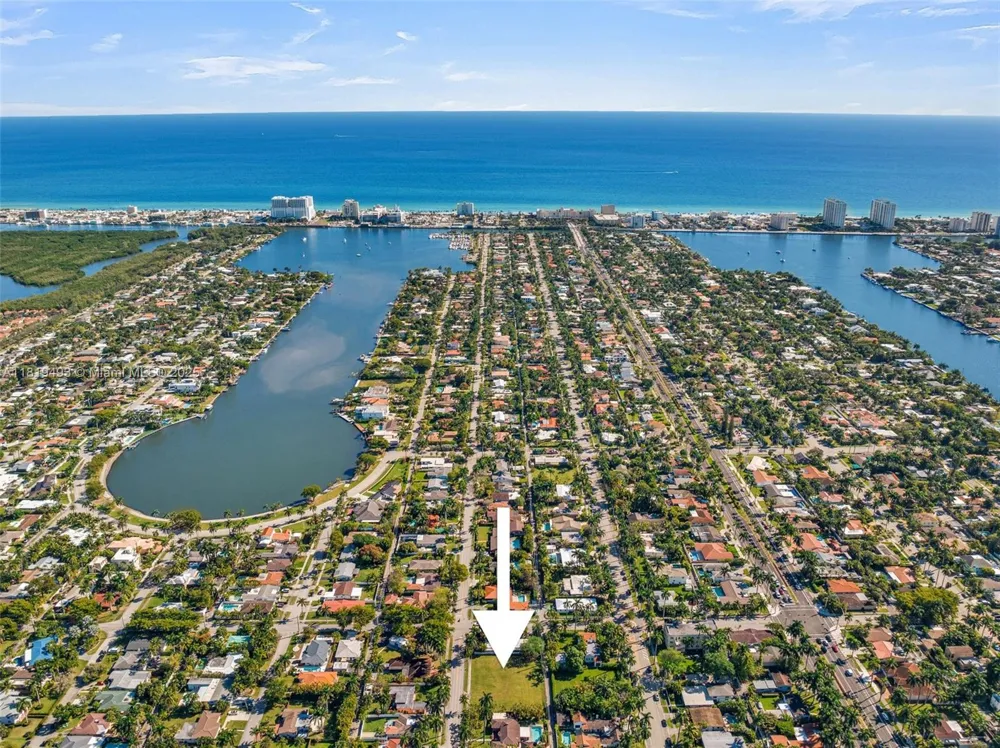1310 Polk St Hollywood, FL 33019