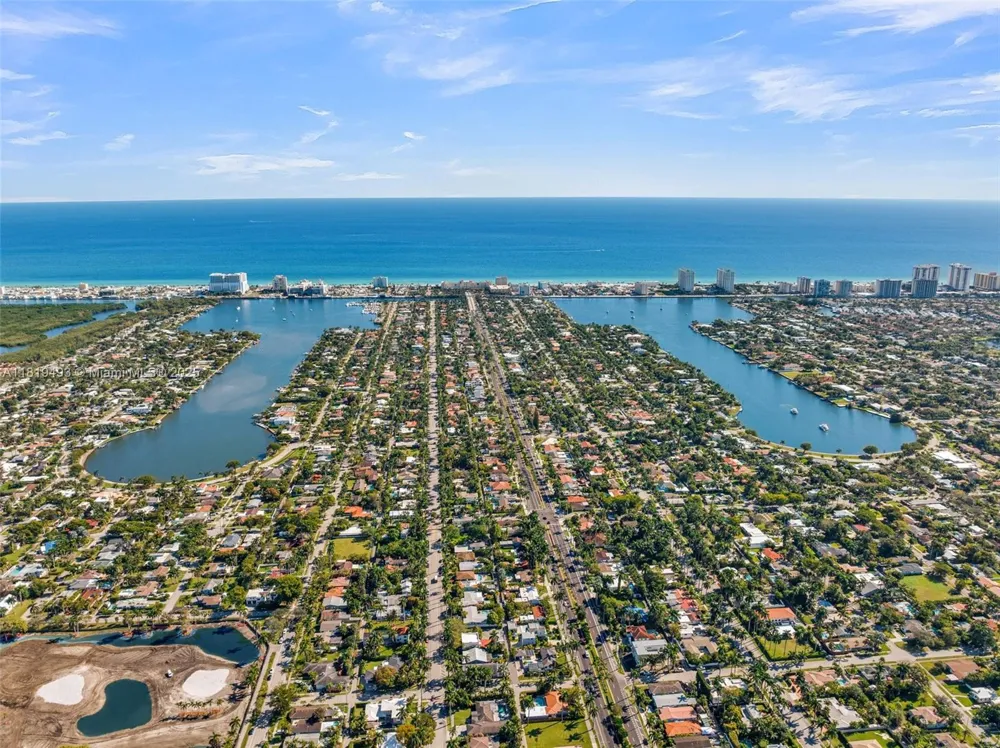 1310 Polk St Hollywood, FL 33019
