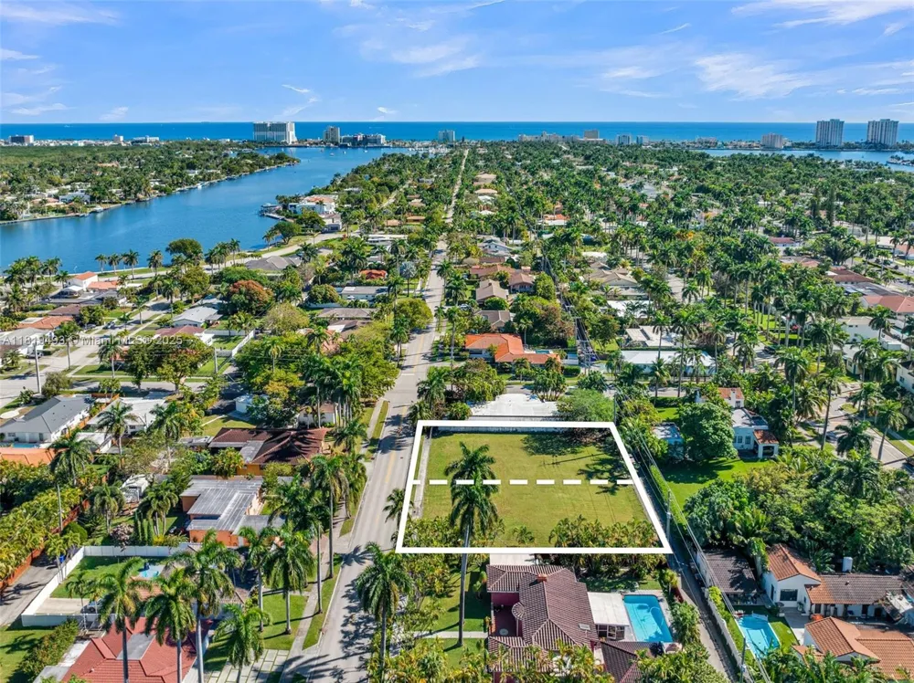 1310 Polk St Hollywood, FL 33019