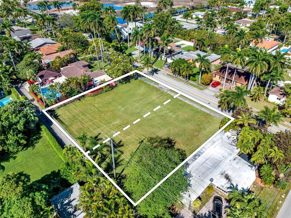 1310 Polk St Hollywood, FL 33019