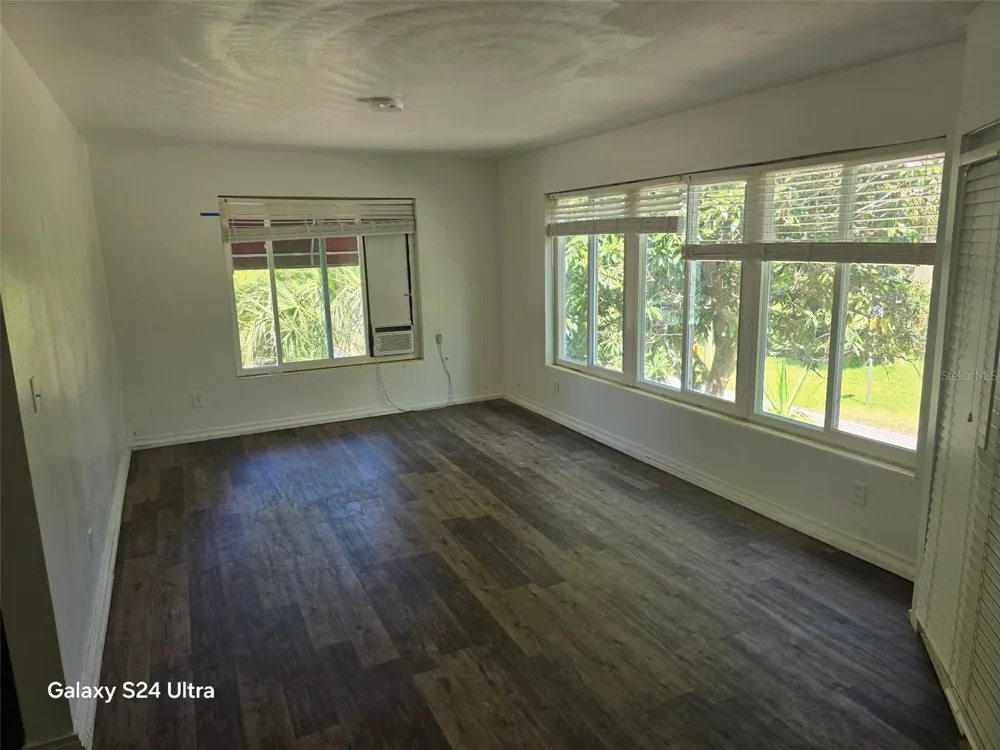 7306 EARLWOOD AVENUE Mount Dora, FL 32757