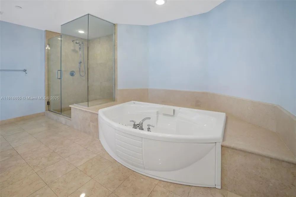 3101 S Ocean Dr #2708 Hollywood, FL 33019