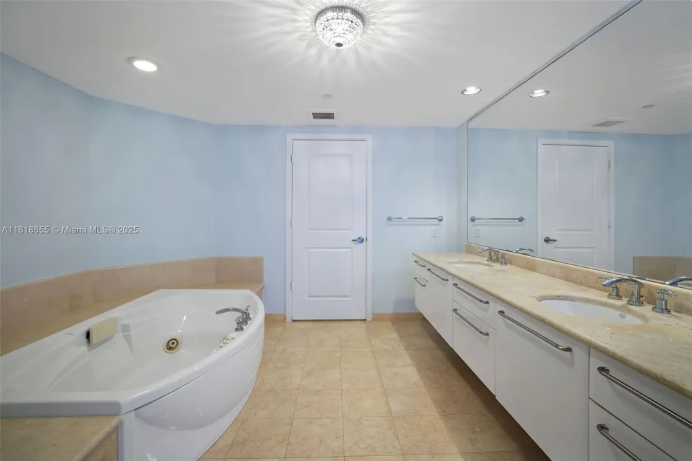 3101 S Ocean Dr #2708 Hollywood, FL 33019