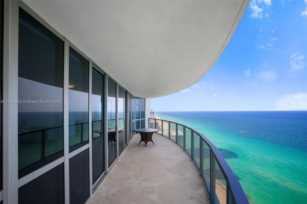 3101 S Ocean Dr #2708 Hollywood, FL 33019