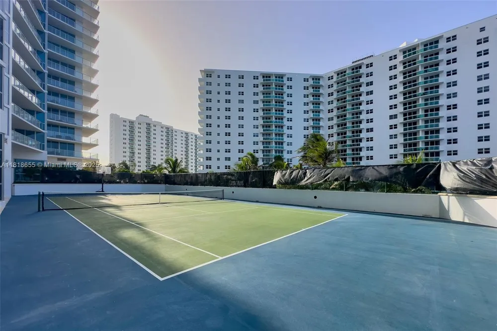 3101 S Ocean Dr #2708 Hollywood, FL 33019