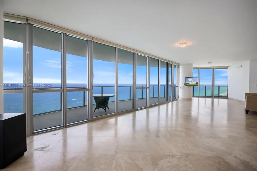 3101 S Ocean Dr #2708 Hollywood, FL 33019