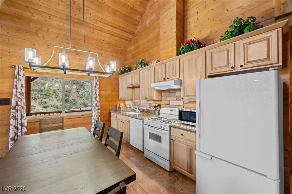 4830 Silver Tip Way Mount Charleston, NV 89124
