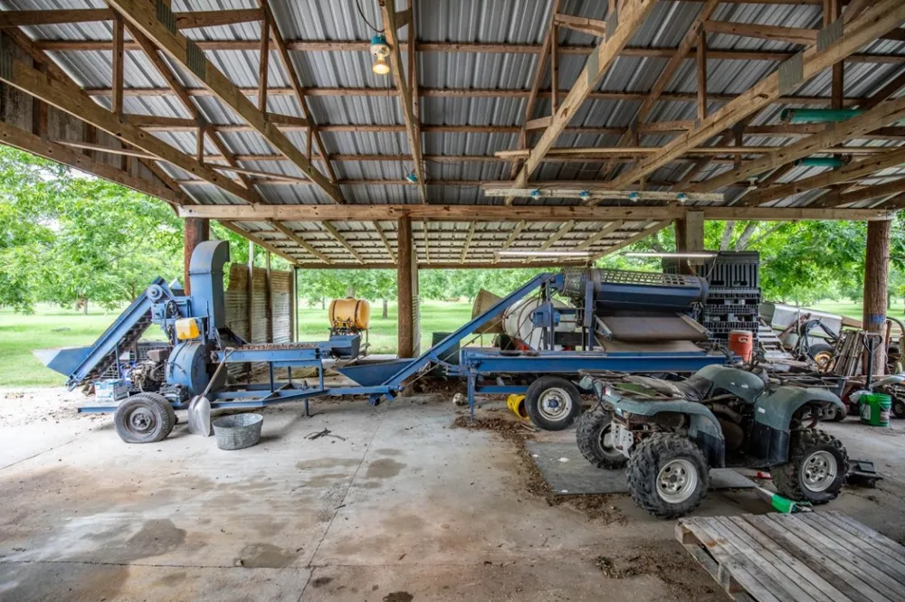 2432 County Road 402 Falfurrias, TX 78355