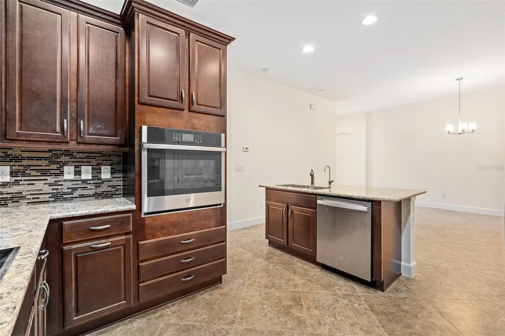 829 PINEWOOD DRIVE Ormond Beach, FL 32174
