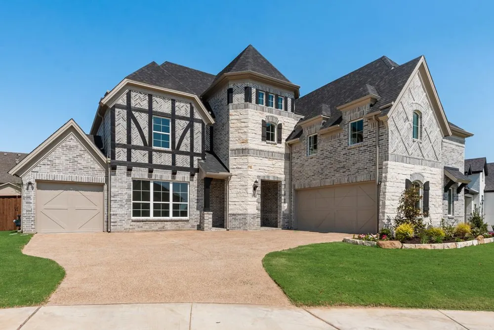 1706 Cedar Bluff Parkway Mansfield, TX 76063
