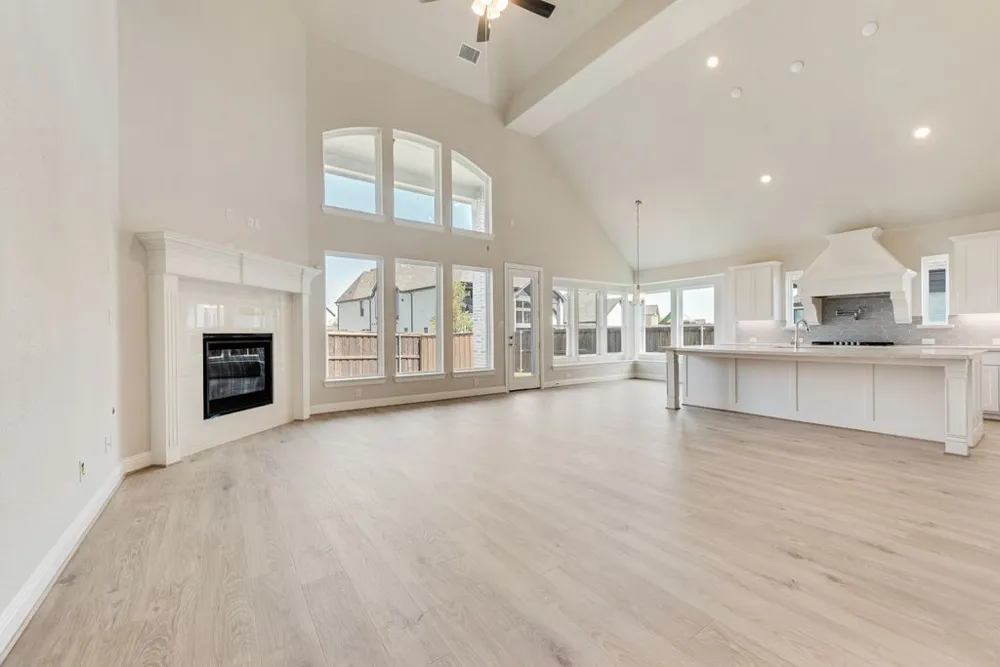 1706 Cedar Bluff Parkway Mansfield, TX 76063