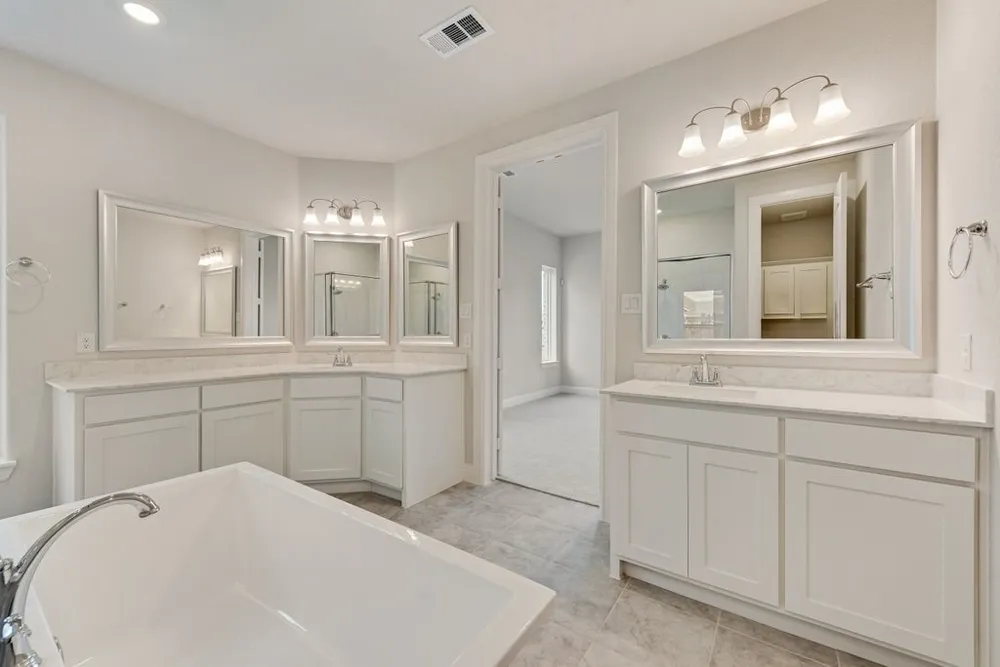 1706 Cedar Bluff Parkway Mansfield, TX 76063